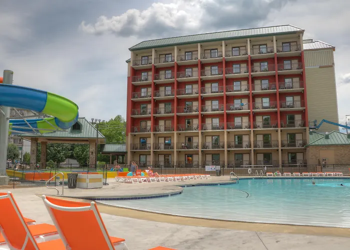 Country Cascades Waterpark Resort